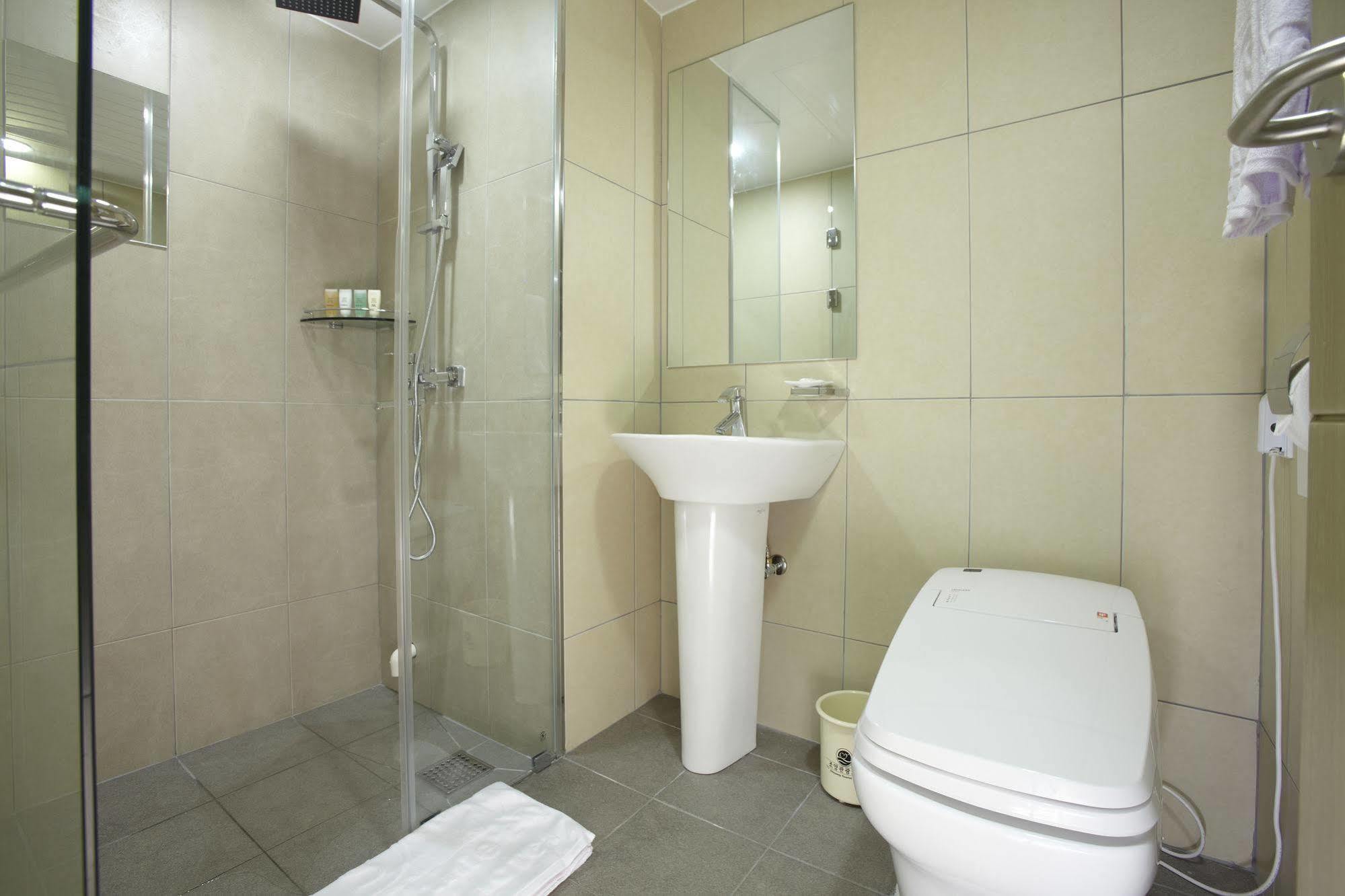 Hotel Sopra Incheon Cheongna Экстерьер фото